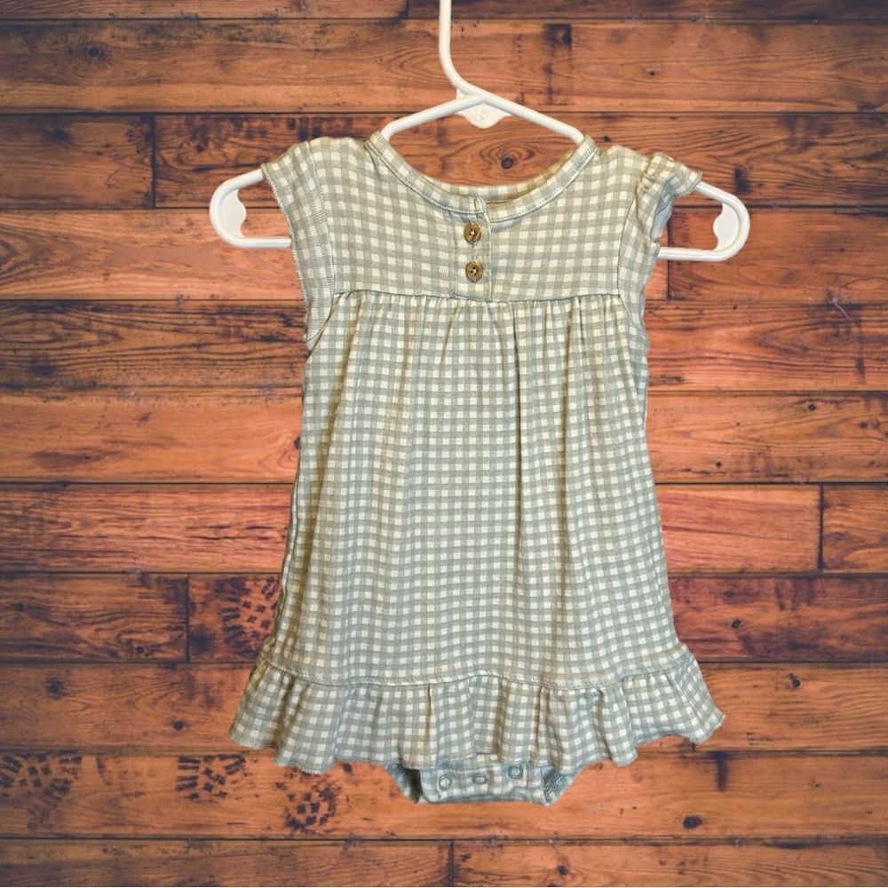 5 for $25🔥Carter's Snap Bottom Grey Plaid‎ Dress Baby Girls Size 6 Months